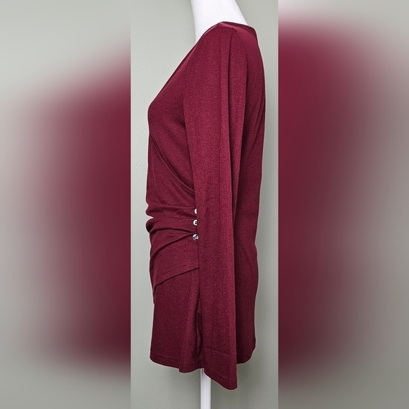 Womens BURGUNDY V Neck Asymmetrical Three Button Sexy Slim Fit Long Sleeve MED - Picture 3 of 7